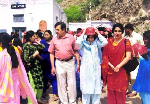 staff trip khewra.1